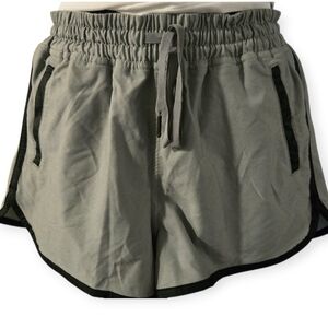 Lululemon Varsity Shorts in Earl Grey and black Womens Size 6